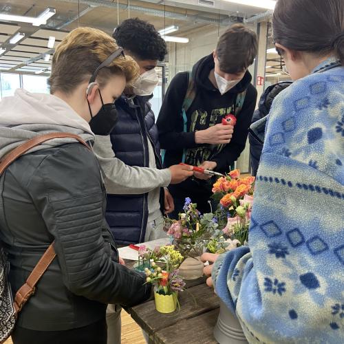 © BO Wir besuchten die Stationen in zwei Gruppen.
