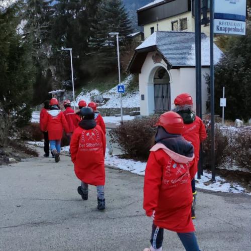 Schnell hinein in den "warmen" Stollen